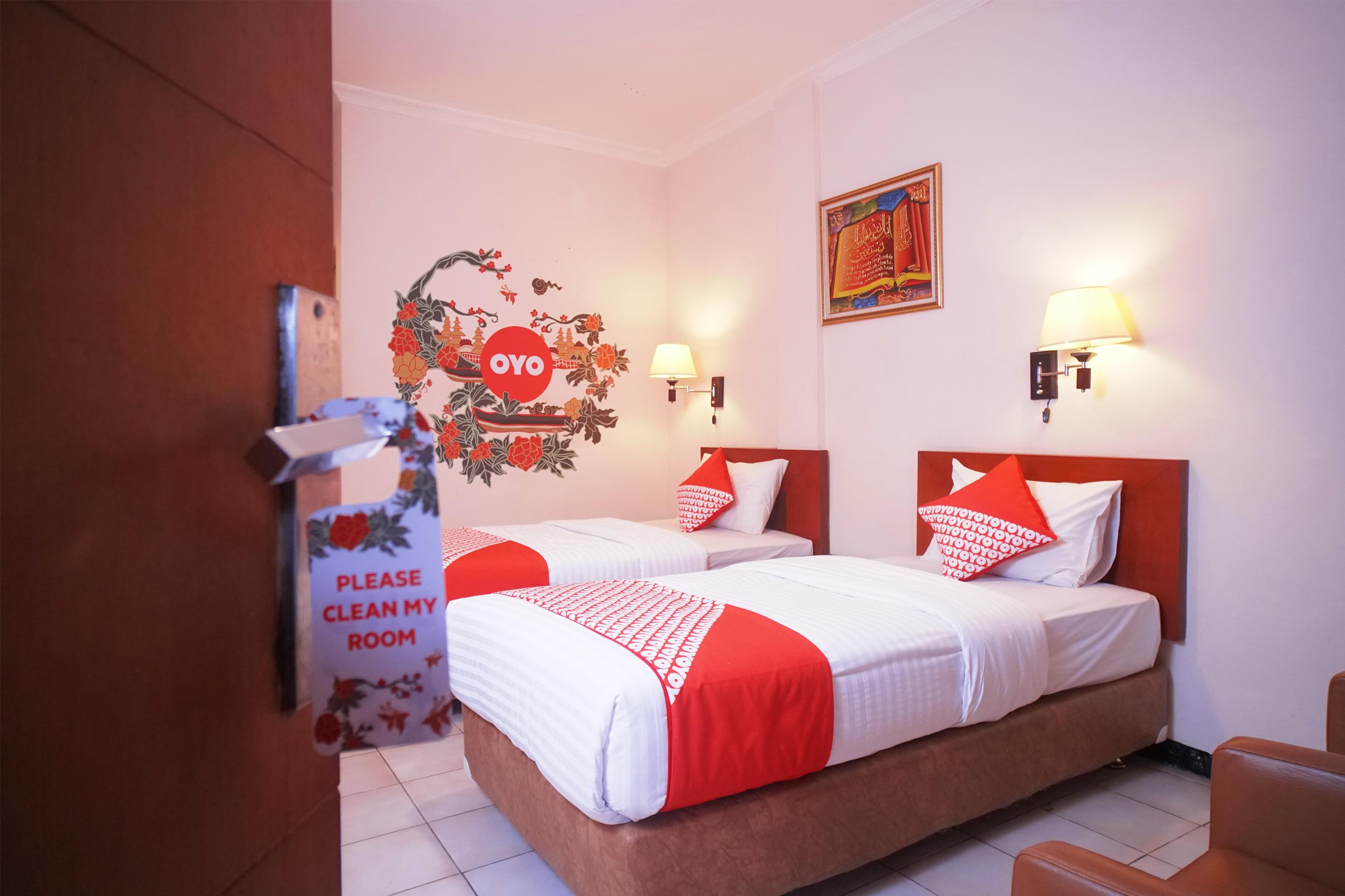Capital O 142 Hotel Al Furqon Syariah Palembang Eksteriør billede