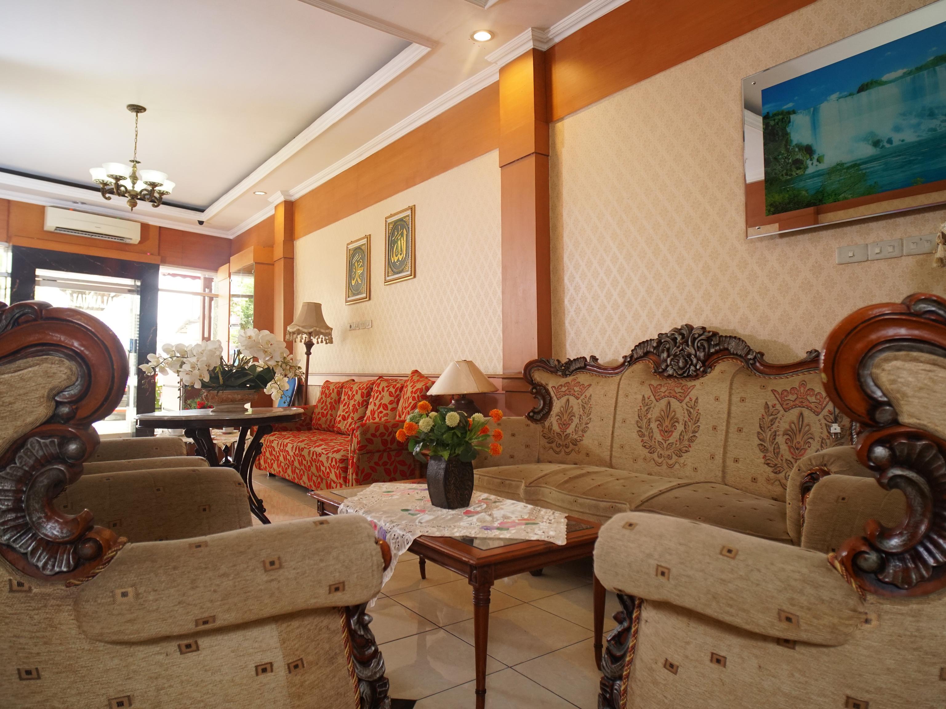 Capital O 142 Hotel Al Furqon Syariah Palembang Eksteriør billede