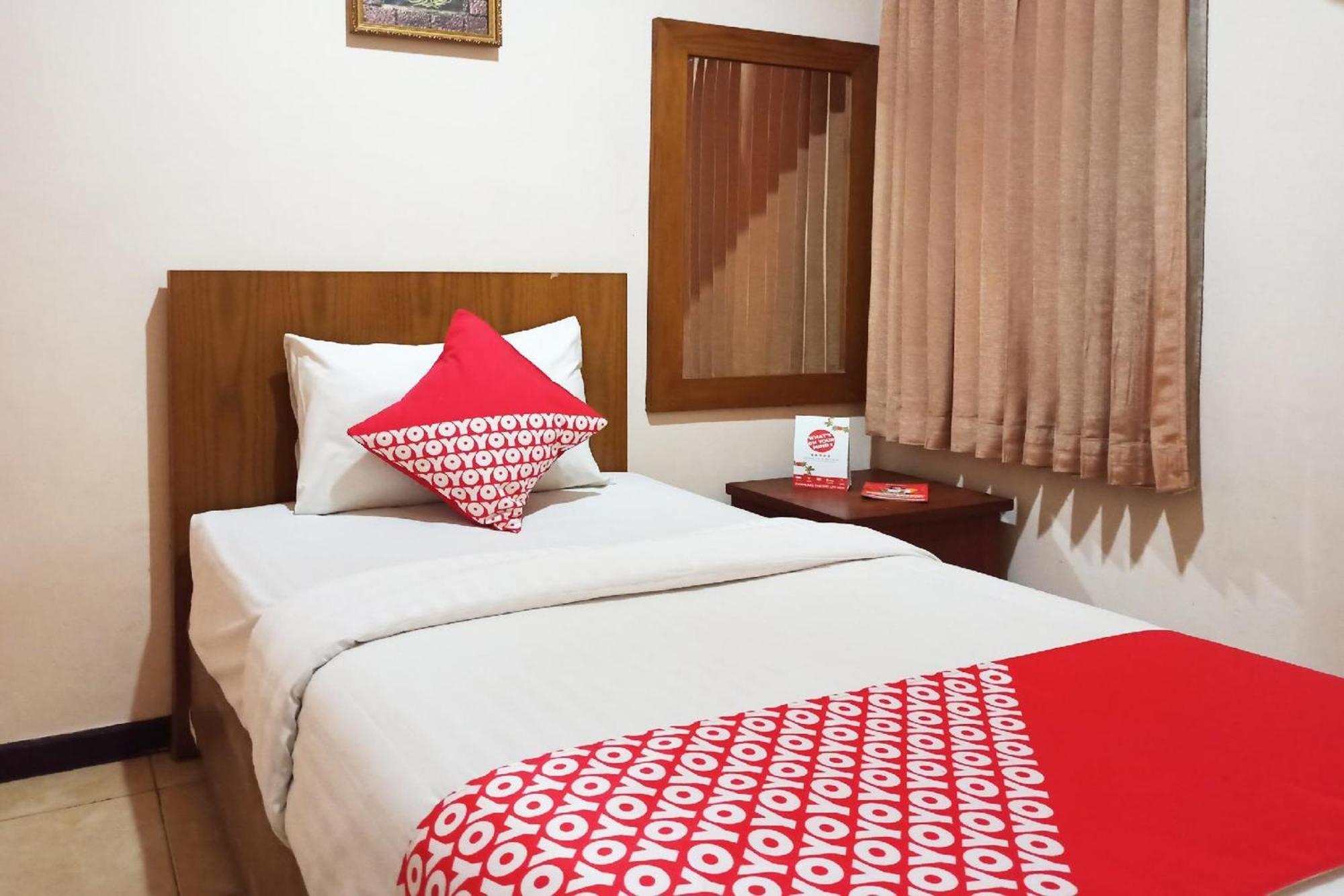 Capital O 142 Hotel Al Furqon Syariah Palembang Eksteriør billede