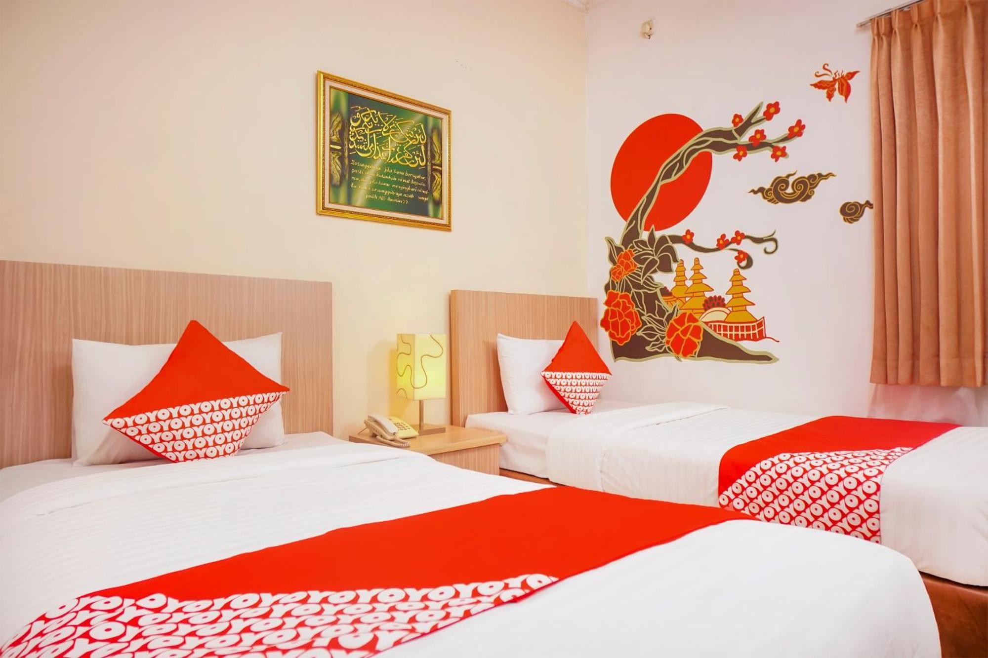 Capital O 142 Hotel Al Furqon Syariah Palembang Eksteriør billede