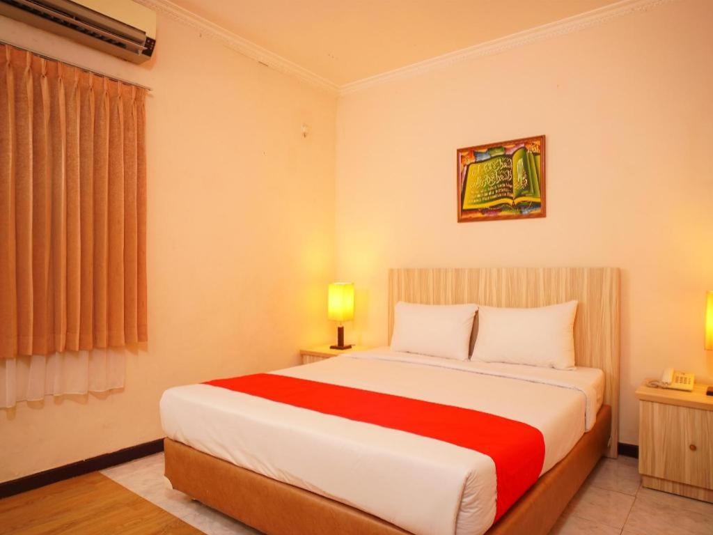 Capital O 142 Hotel Al Furqon Syariah Palembang Eksteriør billede