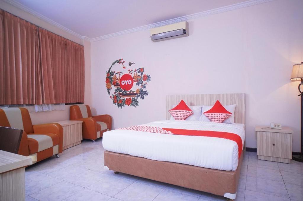 Capital O 142 Hotel Al Furqon Syariah Palembang Eksteriør billede